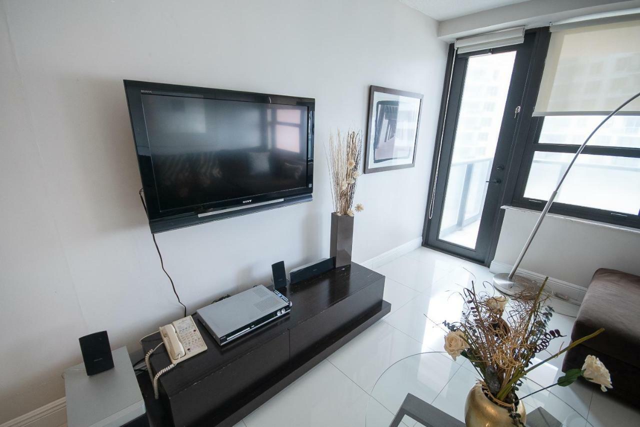 OCEANFRONT APARTMENTS AT THE ALEXANDER MIAMI BEACH